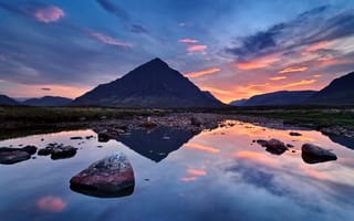 Картинка отражение, Шотландия, река, облака, небо, горы, Scotland, закат, камни