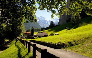 Картинка Camping Jungfrau, горы, Швейцария, Lauterbrunnen, Schweiz, Лаутербруннен, Альпы, Юнгфрау, город