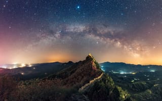 Картинка пейзаж, горы, ночь, звезды, небо, китайская стена, млечный путь