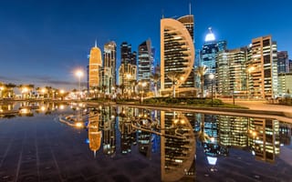 Картинка отражение, Qatar, Доха, небоскрёбы, Doha, Катар, ночной город, здания, Sheraton Park