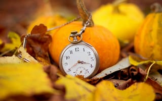 Картинка часы, стрелки, циферблат, листья, цепочка, время, тыквы, осень