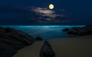 Картинка пляж, луна, море, полнолуние, ночь, скалы
