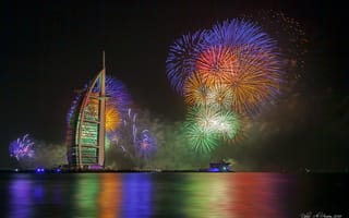 Картинка Burj Al Arab, фейерверк, новый год, огни, Бурж аль-Араб, отель, Дубаи, ночь, ОАЭ