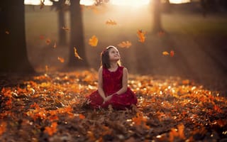Картинка девочка, боке, платье, осень, листья