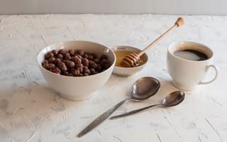 Картинка шарики, кофе, мед, завтрак, ложки