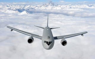 Картинка Boeing, заправщик, полет, облака, горы, транспортный, KC-767A, самолёт