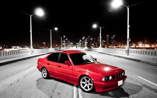 Обои BMW, город, ночь, красная, 520i, red, мост, бмв, E34