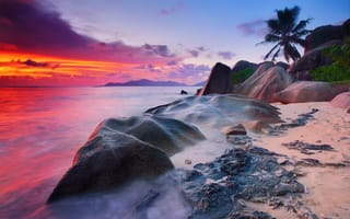 Картинка Сейшельские Острова, утро, вечер, выдержка, пляж, Индийский океан, небо, кусты, скалы, пальмы, камни, облака, море, вода, деревья, остров Ла-Диг