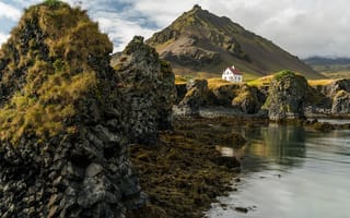 Картинка Исландия, домик, гора, Iceland, Arnarstapi