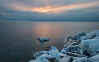 Обои озеро, Онтарио, лед, зима, камни