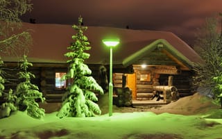 Картинка Лапландия, ель, свет, Финляндия, крыльцо, снег, деревья, зима, домик, фонарь, ночь