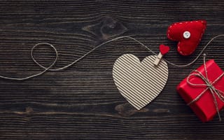 Обои любовь, decoration, wood, Valentine's Day, heart, romantic, gift, love, подарок, сердце, red, сердечки