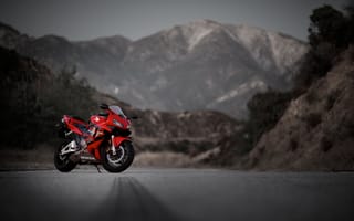 Обои honda, cbr600rr, мотоцикл, дорога, горы, красный, хонда, red