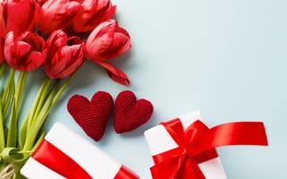 Картинка тюльпаны, букет, сердечки, подарки, любовь, цветы, день влюбленных
