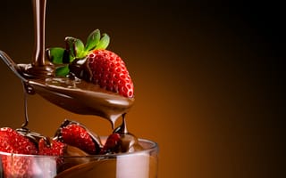 Картинка сладость, клубника в шоколаде, chocolate-covered strawberries, dessert, десерт, sweet