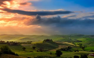 Картинка облака, небо, поля, Тоскана, долина, свет, Италия