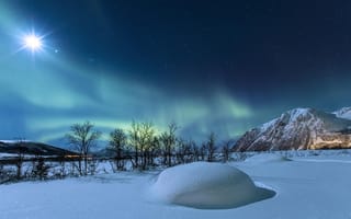 Картинка ночь, звезды, северное сияние, снег, луна, горы, зима, Норвегия