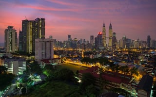 Картинка закат, дома, небо, огни, Куала-Лумпур, Малайзия, деревья, вечер