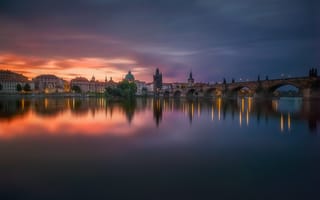 Картинка река, Чехия, гладь, огни, Прага, город, вечер, мост, утро