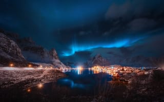 Картинка облака, звезды, фьорд, поселок, зима, Лофотенские острова, небо, свет, отражение, огни