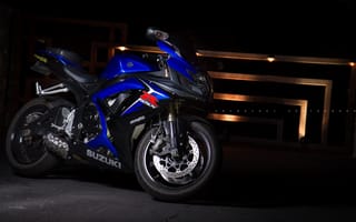 Картинка suzuki, свет, синий, gsx-r600, мотоцикл, supersport, сузуки, bike, blue