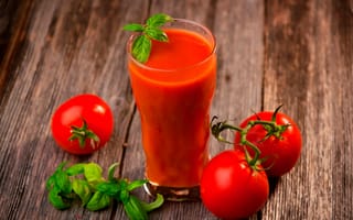 Картинка листья, красный, помидоры, доски, боке, стакан, сок, томаты