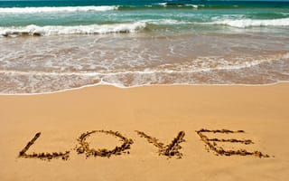 Картинка love, песок, writing, надпись, beach, letters, море, sand, романтика, лето, sea, summer, любовь, настроение, пляж