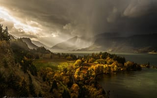 Картинка штат, дождь, тучи, свет, Колумбия, Орегон, каньон, река, США, Hood River, Columbia River Gorge, осень, Ноябрь