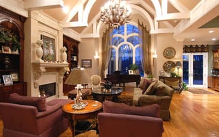 Обои гостиная, люстра, картина, кресло, камин, окно, столик, диван