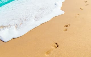 Картинка sand, песок, beach, пена, пляж, следы, footprints, sea, лето, море