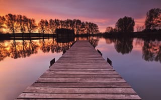 Картинка Бавария, Германия, деревянный, деревья, отражение, закат, мостик, небо, вечер, река, берег