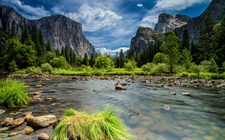 Картинка Yosemite, облака, National Park, горы, скалы, озеро, Sierra Nevada, деревья, небо, лес