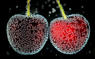 Обои ягоды, пузырьки, вишня, воздух, вода