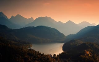 Картинка замок, горы, закат, Хоэншвангау, земля Бавария, ФРГ, небо, леса, озеро