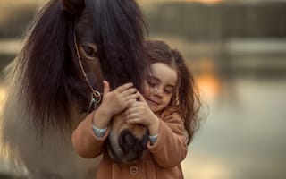Картинка эмоции, девочка, лошадь