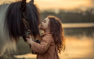 Картинка дружба, лошадь, девочка