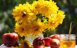 Картинка натюрморт, осень, праздник, цветы, яблоки, мед, спас