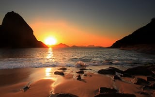 Картинка Brazil, Rio de Janeiro, солнце, Бразилия, Рио-де- Жанейро, скалы, пляж