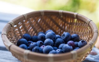 Картинка Черника, корзинка, ягоды, голубика, стол, blueberries