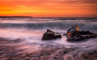 Картинка море, волны, камни, природа, пейзаж, закат, облака, пляж