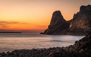 Картинка море, пейзаж, оранжевый, горы, природа, скалы, закат, камни