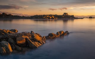 Картинка море, пляж, природа, камни, закат, пейзаж, небо, свет