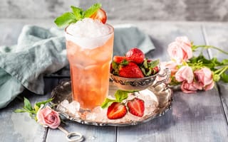 Картинка лед, ягоды, коктейль, клубника, цветы