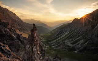 Картинка лето, небо, облака, туман, солнце, лучи, горы, природа