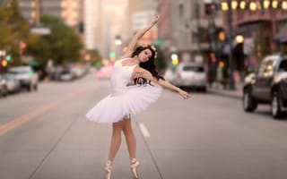 Картинка балерина, грация, город, танец, улица