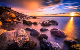 Картинка фиолетовый, небо, облака, солнце, лучи, природа, закат, пейзаж