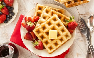 Картинка ягоды, завтрак, мед, клубника, вафли