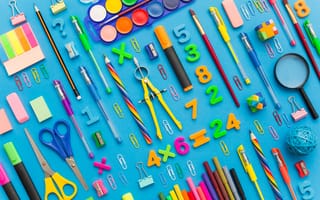 Картинка краски, карандаши, циркуль, ножницы, кисточки, скрепки, лупа, ручка