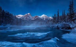 Картинка Канада, лёд, ночь, снег, Альберта, лес, горы, река, зима