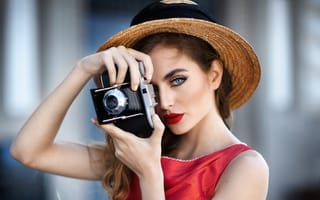 Картинка девушка, шатенка, jessica napolitano, лицо, шляпа, макияж, фотоаппарат, фотограф